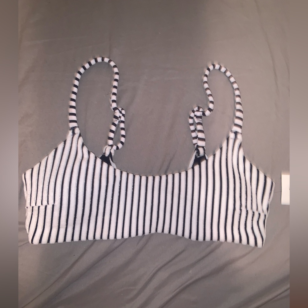 STRIPED BATHING SUIT TOP
